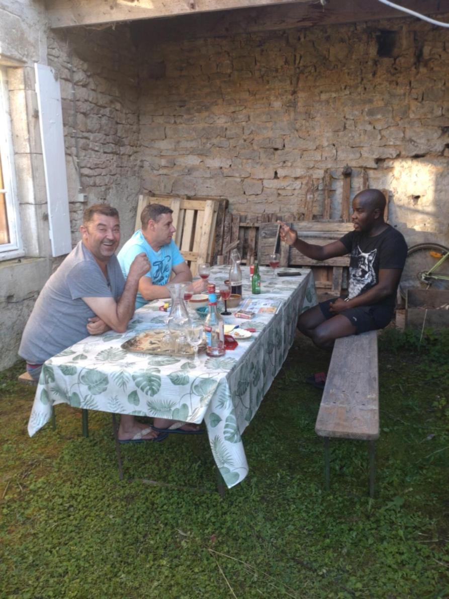 Gite Meuble 6 Personnes 2 Etoiles Haute Cote D'Or Proche Des Merveilles Touristiques Saint-Marc-sur-Seine Bagian luar foto